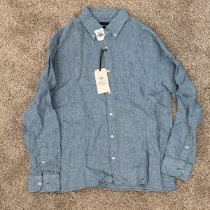 Men’s Abercrombie & Fitch Light Blue Casual Button-Down Shirt